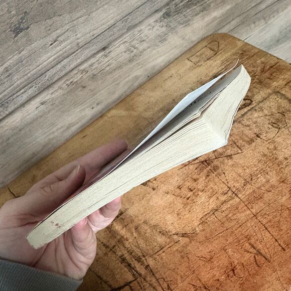 Whatever After Beauty Queen by Sarah Mlynowski Paperback Book in Good Used Condi - Picture 5 of 7